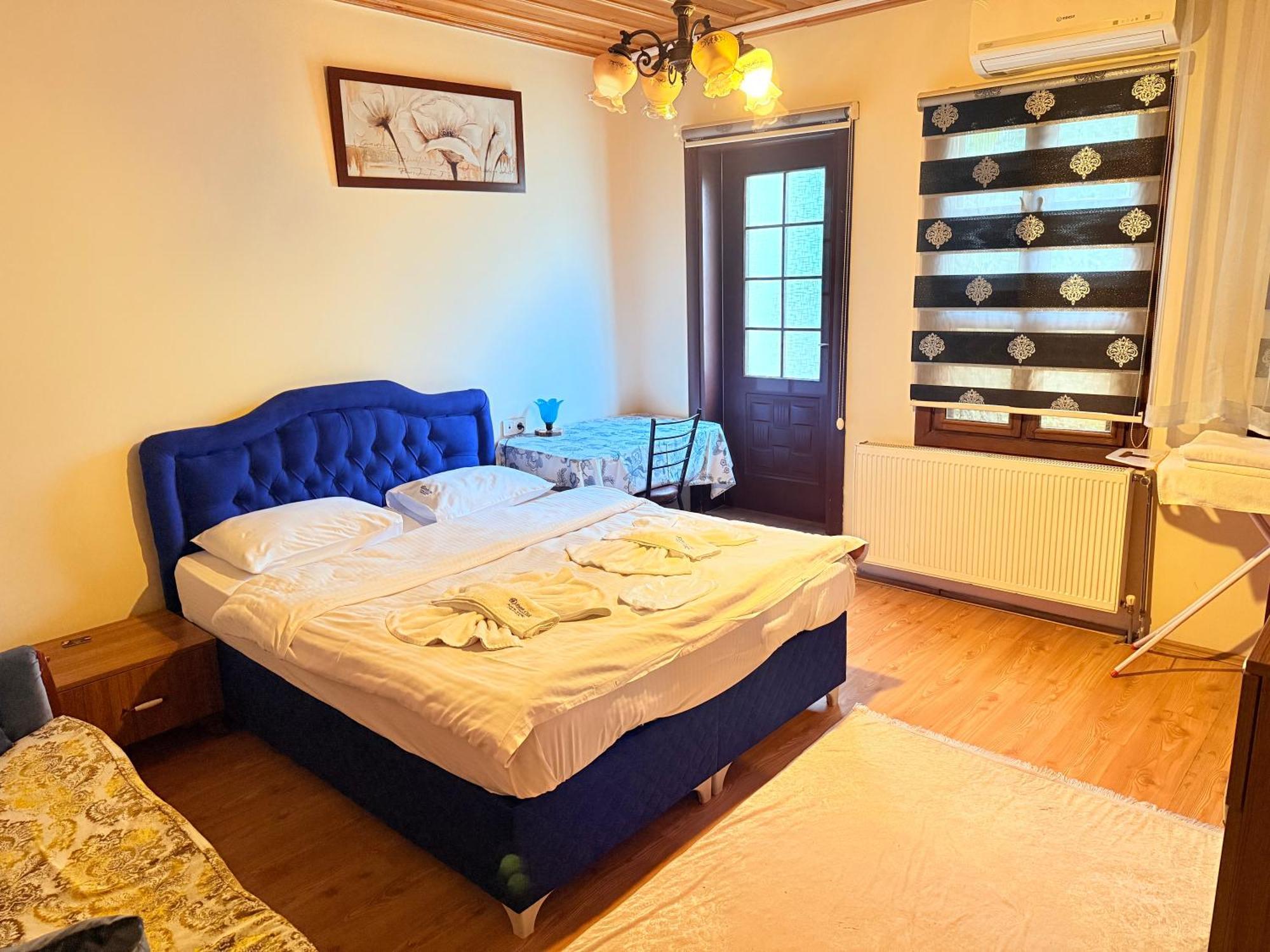 Oez Butik Otel Antik Kent Myrleia Μουδανιά Εξωτερικό φωτογραφία