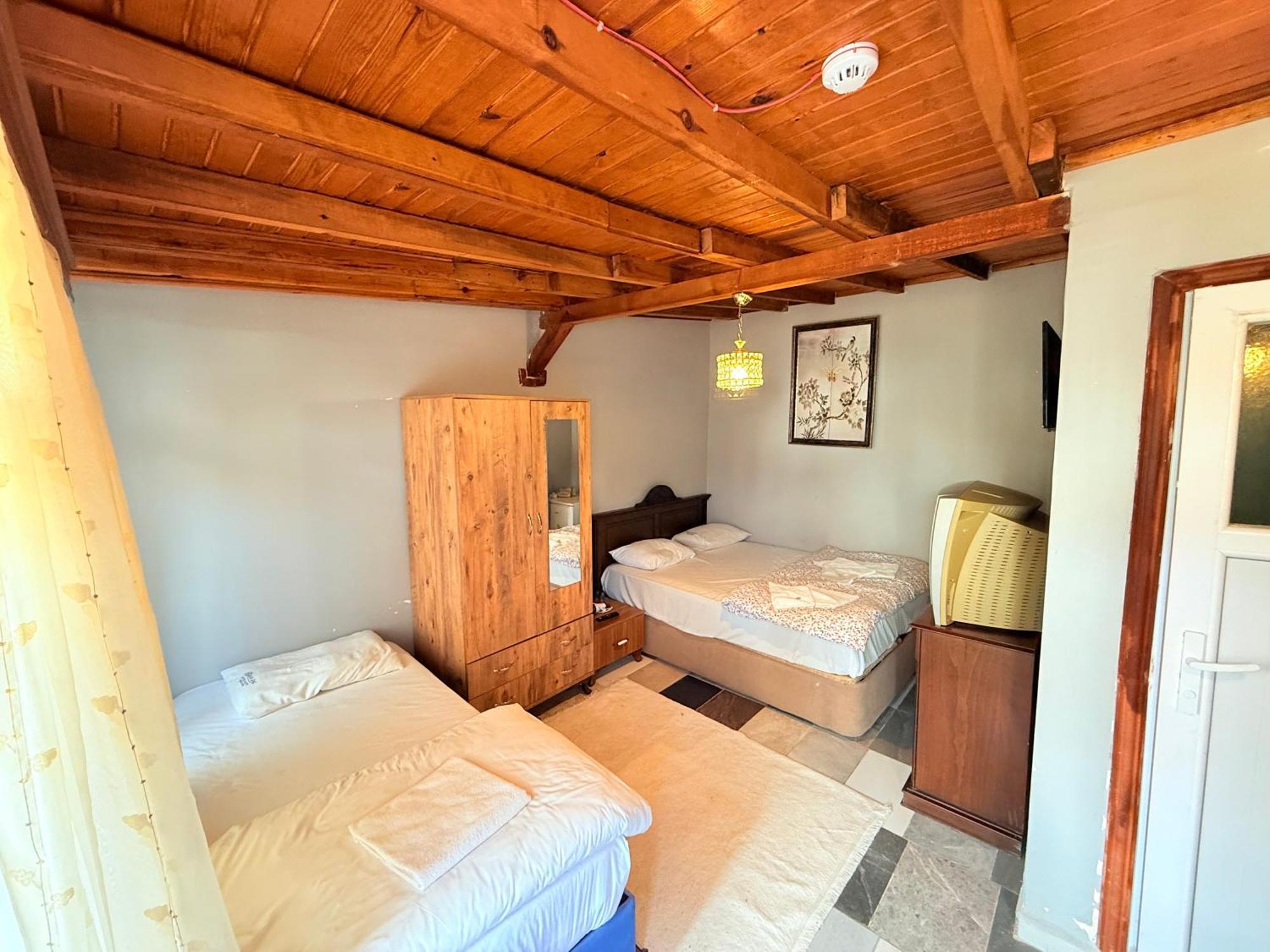 Oez Butik Otel Antik Kent Myrleia Μουδανιά Εξωτερικό φωτογραφία